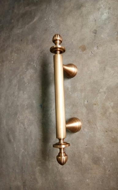 Brass door handle Item Code ACMR18 size long 300 mm. diameter 25 mm. high 50 mm. Brass door handle Item Code ACMR18 size long 300 mm. diameter 25 mm. high 50 mm.