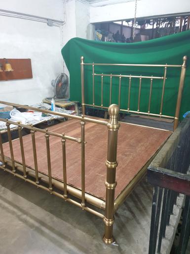 Brass bed king size Item Code B BED06AW size king size Brass bed king size Item Code B BED06AW size king size