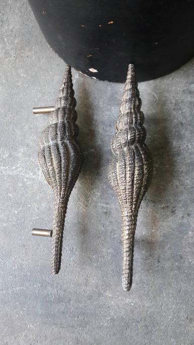 ฺBrass shell handle Item price/1 pcs.Code BSH18 size long 50 cm.dimension 11.5 cm. ฺBrass shell handle Item price/1 pcs.Code BSH18 size long 50 cm.dimension 11.5 cm.