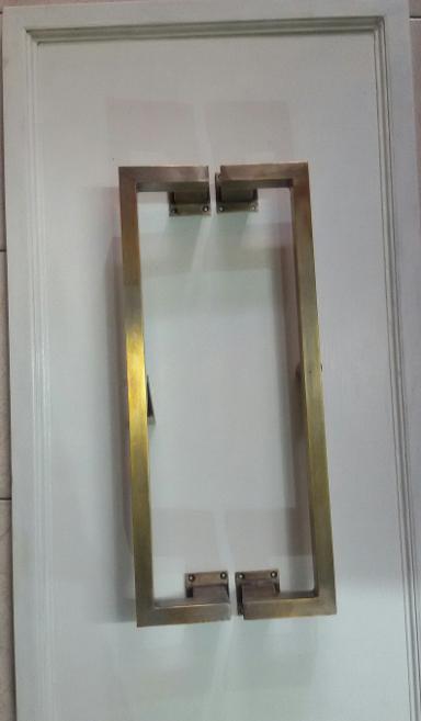 C Brass Handle design Code CMP03 size long 80 cm pipe 39 x 20 mm.wide 8 cm high 5 cm C Brass Handle design Code CMP03 size long 80 cm pipe 39 x 20 mm.wide 8 cm high 5 cm