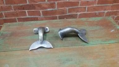 Whale Tail Hook brass Item Code U.042A size deep 40 mm.wide 44 mm. Thick 25 mm. Whale Tail Hook brass Item Code U.042A size deep 40 mm.wide 44 mm. Thick 25 mm.