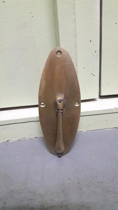 Brass handle item code MP18PM size long 150 mm.wide 60 mm. Brass handle item code MP18PM size long 150 mm.wide 60 mm.