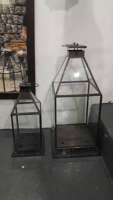Lantern Lamp brass Item Code LTL18A have 3 size 25 x 25 x h 62 cm. Lantern Lamp brass Item Code LTL18A have 3 size 25 x 25 x h 62 cm.