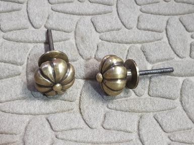 Brass pull handle pumpkin Item price/each Code N218T size wide 38 mm. high 36 mm.base 28 mm. Brass pull handle pumpkin Item price/each Code N218T size wide 38 mm. high 36 mm.base 28 mm.
