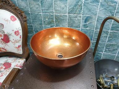 Copper sink Item Code CPS001 size wide 40 cm. high 18.5 cm. Copper sink Item Code CPS001 size wide 40 cm. high 18.5 cm.