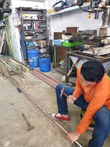 Hammer copper pipe. Hammer copper pipe.