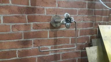 Toilet paper hook brass with wood Item code HOOK01I size deep 8.5 cm.long 14 cm. Toilet paper hook brass with wood Item code HOOK01I size deep 8.5 cm.long 14 cm.