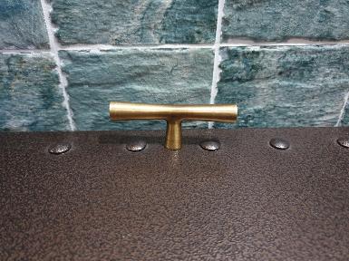 Brass pull handle Item Code N.080F size long 80 mm. high 20 mm. D: 12 mm. Brass pull handle Item Code N.080F size long 80 mm. high 20 mm. D: 12 mm.