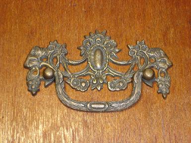 Brass pull handle Item Code A.001 size long 133 mm.wide 66 mm. Brass pull handle Item Code A.001 size long 133 mm.wide 66 mm.