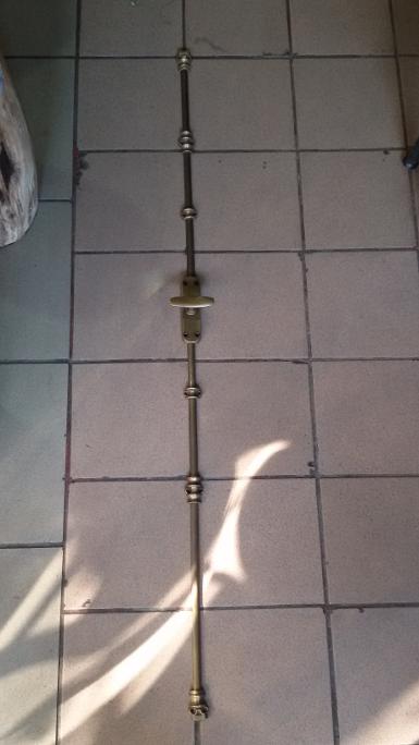Brass Door Lock Item code W.068 1 set have 9 pcs Long 1 m. Brass Door Lock Item code W.068 1 set have 9 pcs Long 1 m.