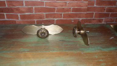 Brass Handle Item code N.113A size long 120 mm.wide 35 mm.high 27 mm. Brass Handle Item code N.113A size long 120 mm.wide 35 mm.high 27 mm.