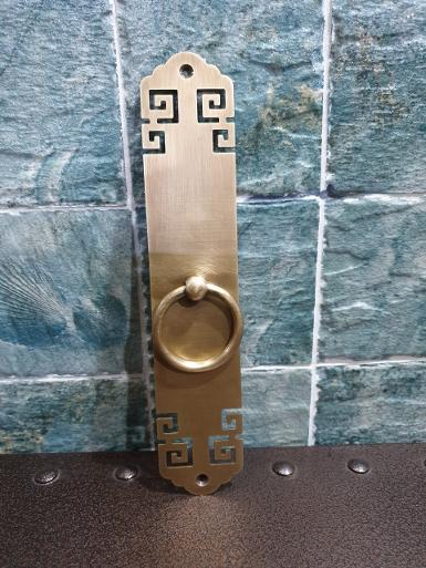 Chiness handle style Item Code QC50R size wide 50 mm long 250 mm.Thick 1.5 mm. Chiness handle style Item Code QC50R size wide 50 mm long 250 mm.Thick 1.5 mm.