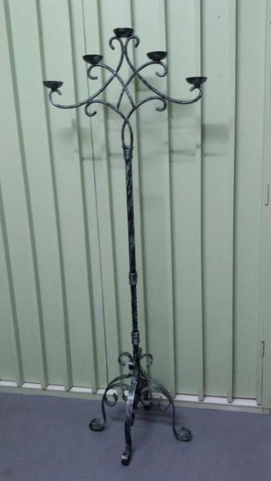 Iron Floor Candle Lamp Item make Antique green Item Code IRFL18A high 162 cm. Iron Floor Candle Lamp Item make Antique green Item Code IRFL18A high 162 cm.