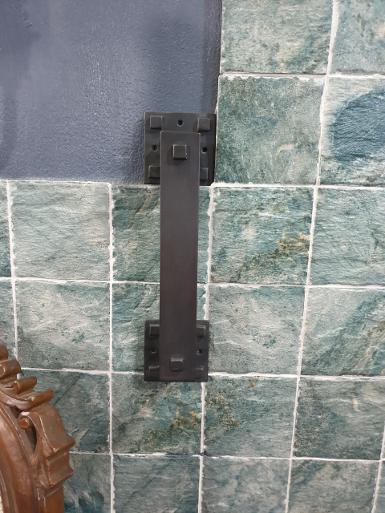 Brass door handle Item Code A305M size long 305 mm. plate 3''x3'' กล่อง 19 x 38 mm H 60mm. Brass door handle Item Code A305M size long 305 mm. plate 3''x3'' กล่อง 19 x 38 mm H 60mm.