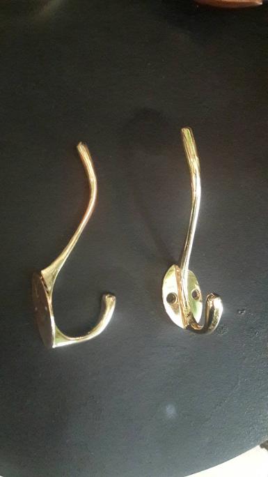 Brass hook Item Code U.021G size long 130 mm. wide 31 mm. Brass hook Item Code U.021G size long 130 mm. wide 31 mm.