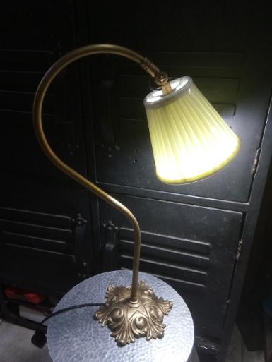 Desk Lamp brass with fabric Item Code TBLF018F size base 180 mm. high 540 mm. Shade 84xh137x155mm. Desk Lamp brass with fabric Item Code TBLF018F size base 180 mm. high 540 mm. Shade 84xh137x155mm.