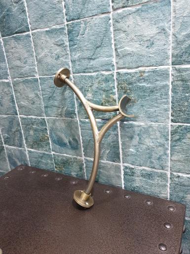 Footrest materail is full brass 12 mm. Item Code FR01B size round full brass 12 mm. high 200 mm. Footrest materail is full brass 12 mm. Item Code FR01B size round full brass 12 mm. high 200 mm.