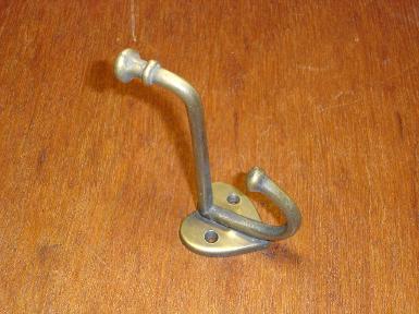 Brass hook Code.U018 size 41 x 43 mm. deep 95 mm. Brass hook Code.U018 size 41 x 43 mm. deep 95 mm.