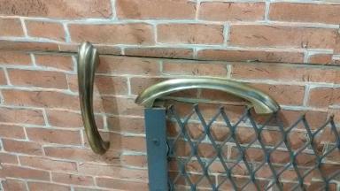 Brass door handle Code C030A size long 20 cm. wide 32 mm. Brass door handle Code C030A size long 20 cm. wide 32 mm.