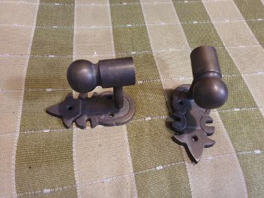 Brass accessories of handle Code LEG AC026 sizeprice/1P L93 mm wide44 mmpipe 25 mm.high total 69 mm. Brass accessories of handle Code LEG AC026 sizeprice/1P L93 mm wide44 mmpipe 25 mm.high total 69 mm.