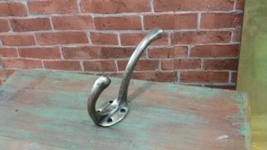Brass Hook Item Code A20ATH size long 16 cm wide 45 mm. Brass Hook Item Code A20ATH size long 16 cm wide 45 mm.