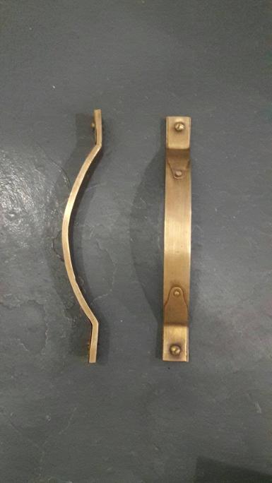Brass Handle Item Code C018MP size 185 mm.Thick 3 mm. wide 19 mm. high 28 mm. Brass Handle Item Code C018MP size 185 mm.Thick 3 mm. wide 19 mm. high 28 mm.