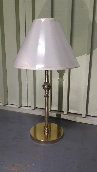 Brass Table Lamp Item code BTL10Z size 18 cm. round base high 50 cm. Brass Table Lamp Item code BTL10Z size 18 cm. round base high 50 cm.