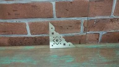 Corner Brass Item Code MPL40 size 50 x 50 mm. Thickness 0.8 mm. Corner Brass Item Code MPL40 size 50 x 50 mm. Thickness 0.8 mm.