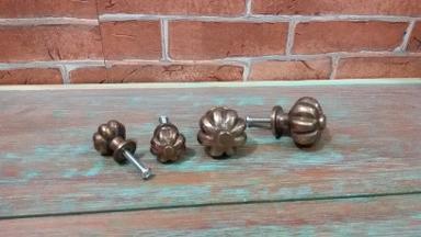 Brass Pumpkin Handle size 20 mm and 30mm. Brass Pumpkin Handle size 20 mm and 30mm.