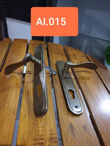 ฺBrass door lock Item code AI015 size long 235 mm. wide 40 mm. ฺBrass door lock Item code AI015 size long 235 mm. wide 40 mm.