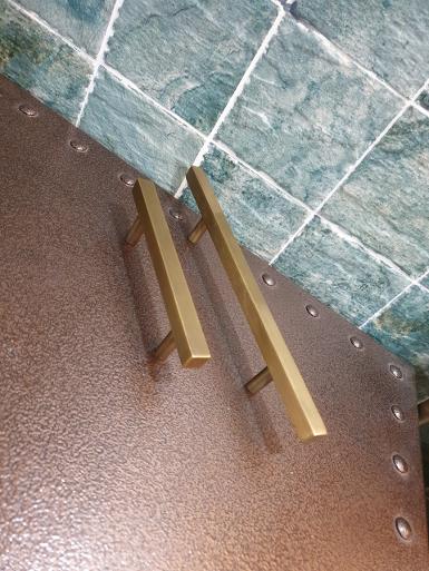 ฺBrass handle Item Code C084A size long 240 mm. 12x 12 mm. high 30 mm. ฺBrass handle Item Code C084A size long 240 mm. 12x 12 mm. high 30 mm.